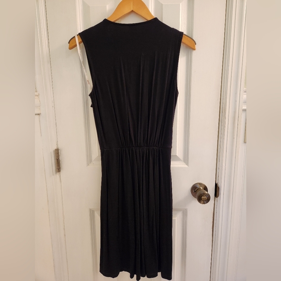 Sleeveless Black Dress - Picture 2 of 4